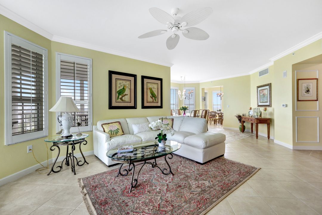 325 Dunes Blvd #1007, Naples, FL 34110