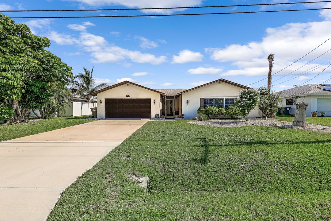 2243 Everest Pkwy, Cape Coral, FL 33904