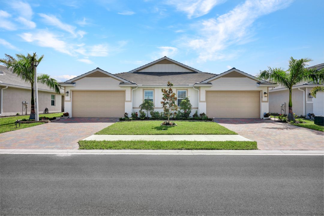 1108 Enbrook Lp, Naples, FL 34114