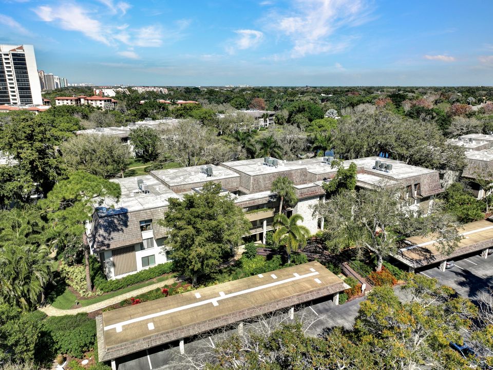 5954 Pelican Bay Blvd #223, Naples, FL 34108