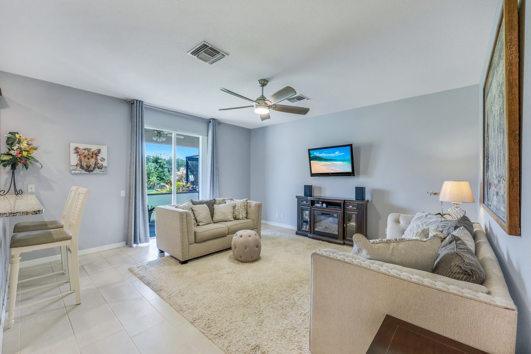 8989 Falcon Pointe Loop, Fort Myers, FL 33912