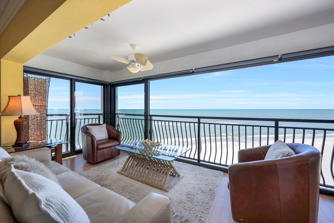 3333 Gulf Shore Blvd N #2, Naples, FL 34103