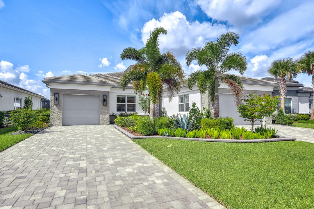 11716 Peony Ter, Naples, FL 34120