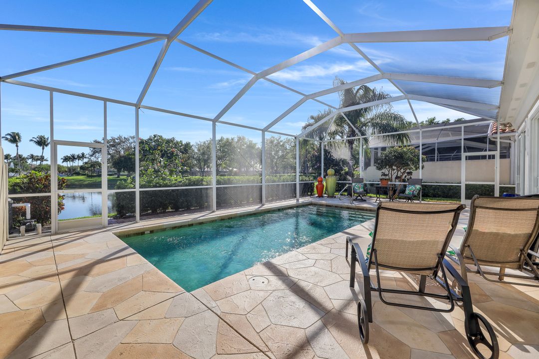 5974 Bermuda Ln, Naples, FL 34119