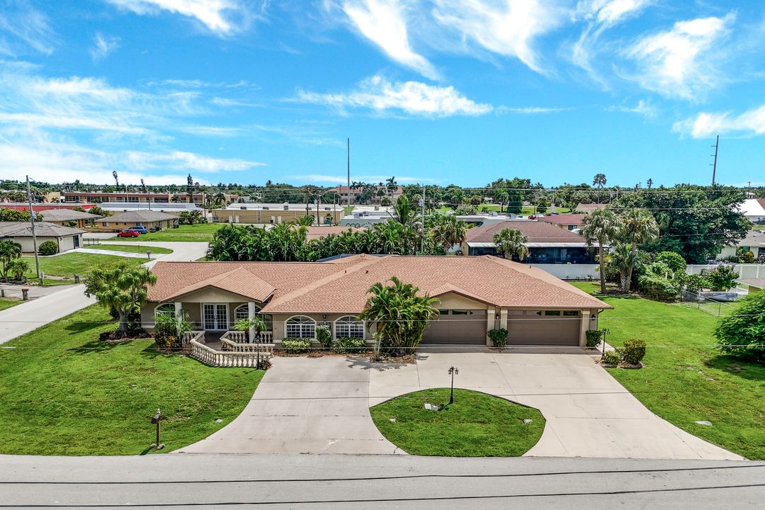 2923 SE 15th Ave, Cape Coral, FL 33904