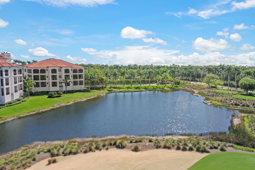 2555 Marquesa Royale Ln #1-101, Naples, FL 34109