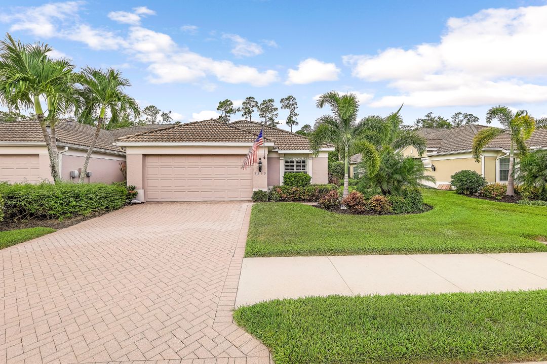 9539 Hemingway Ln, Fort Myers, FL 33913