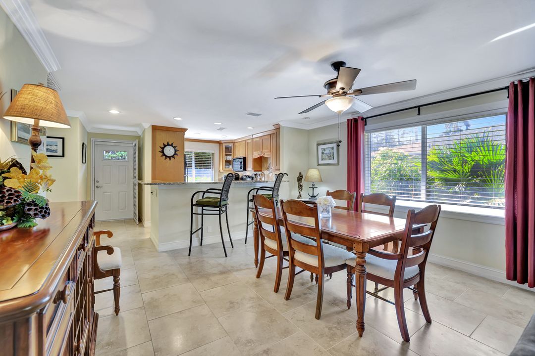 70 Glades Blvd #3, Naples, FL 34112