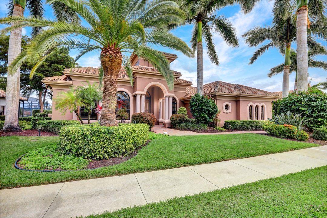 7322 Hagen Way, Naples, FL 34113