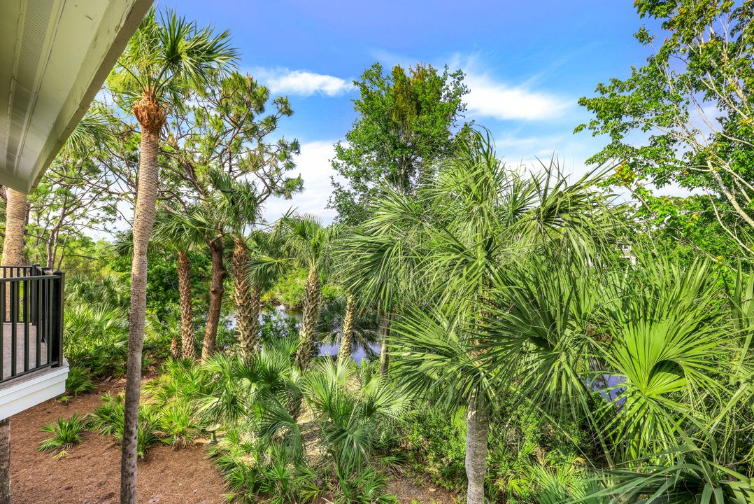 27002 Oakwood Lake Dr, Bonita Springs, FL 34134