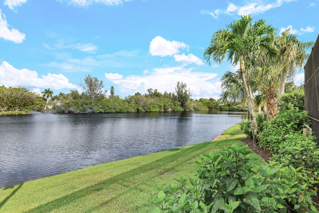 4574 Lighthouse Ln, Naples, FL 34112