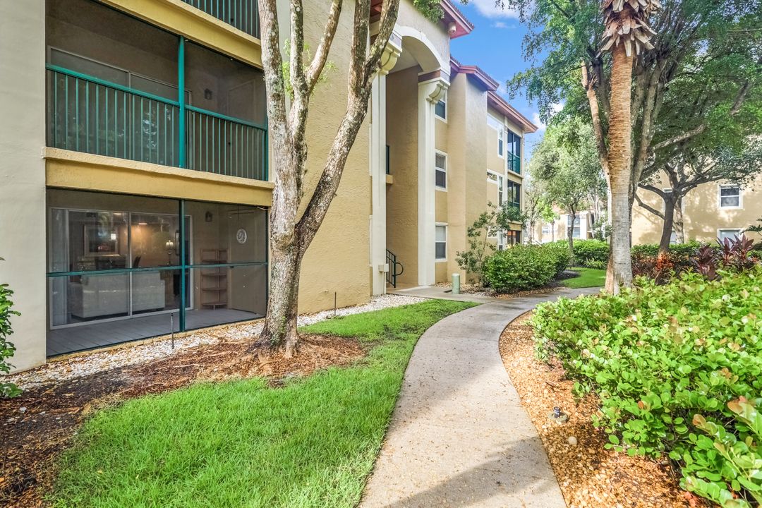 8940 Colonnades Ct E #714, Bonita Springs, FL 34135