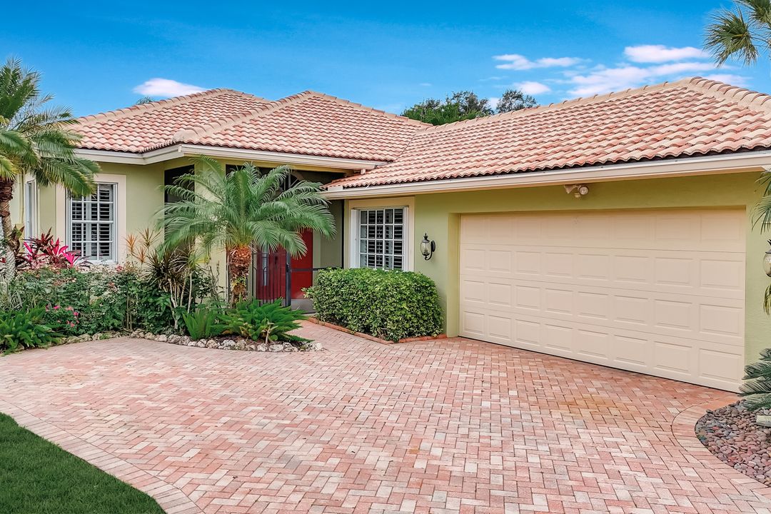 13690 Southampton Dr, Bonita Springs, FL 34135