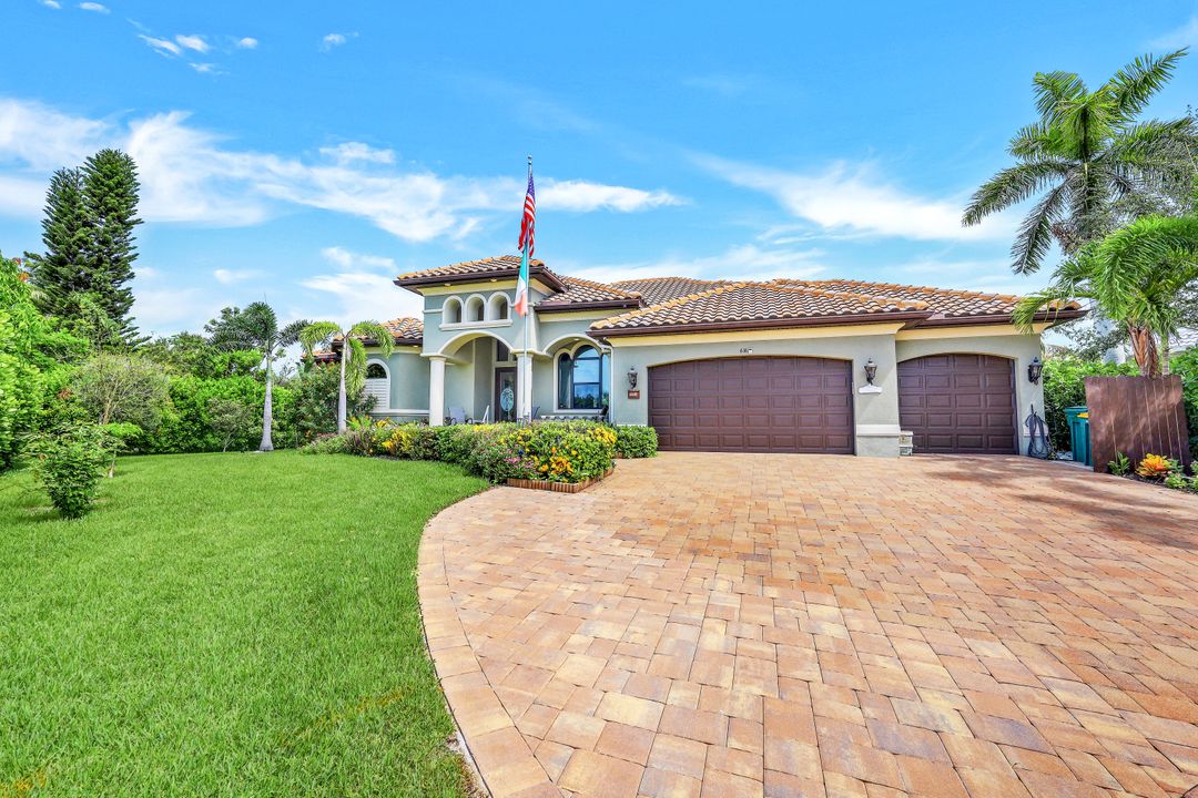 616 Somerset Ct, Marco Island, FL 34145