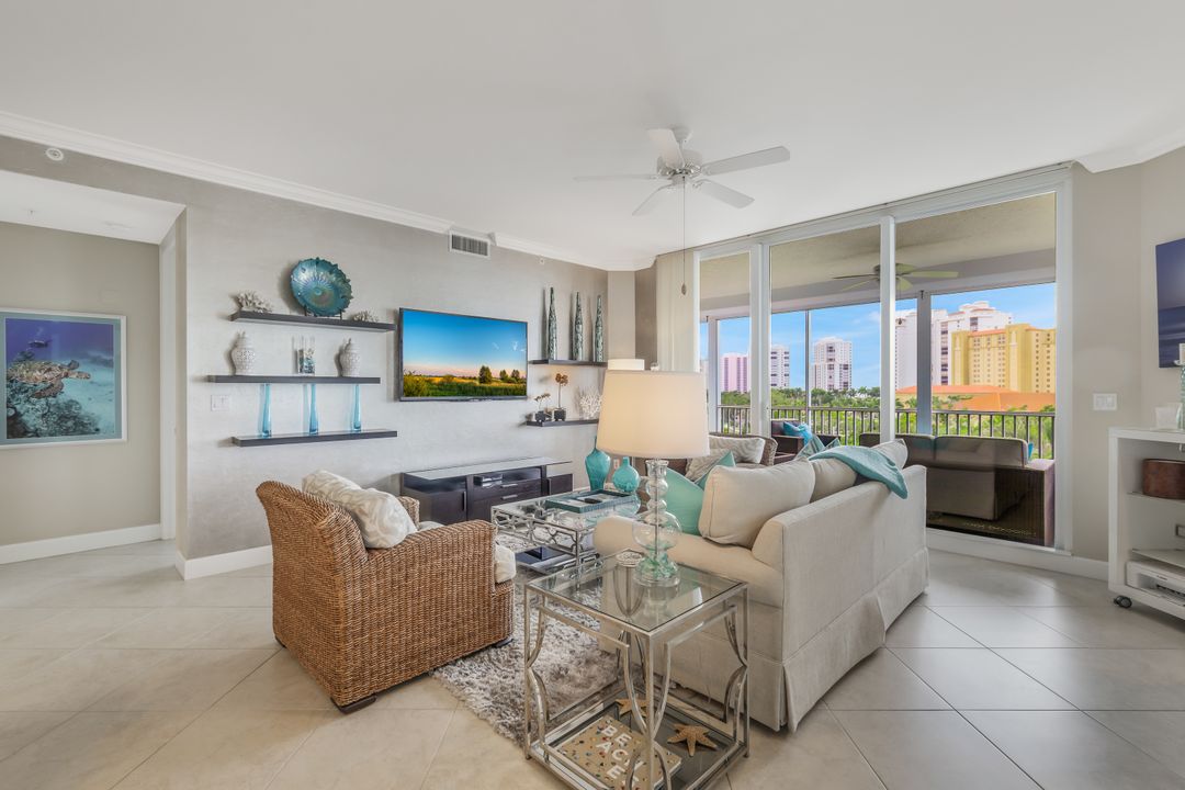 400 Flagship Dr #602, Naples, FL 34108