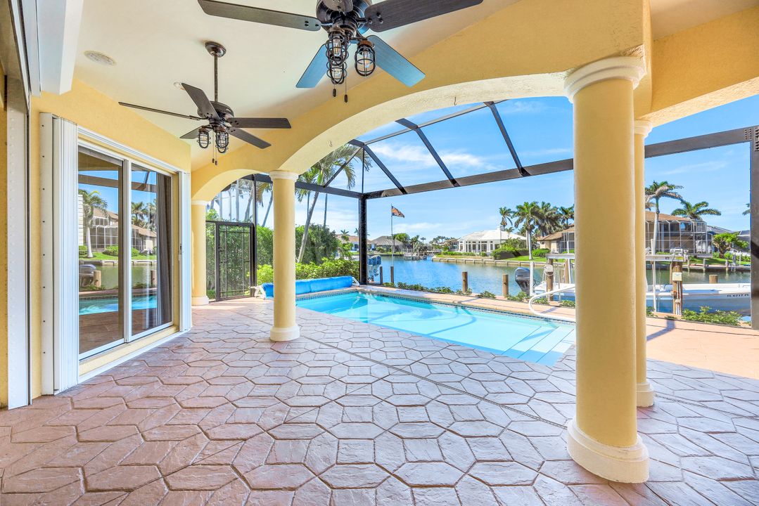 246 Edgewater Ct, Marco Island, FL 34145