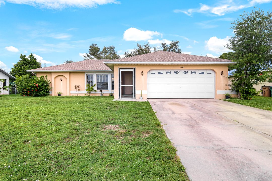 1332 SW 1st Ave, Cape Coral, FL 33991