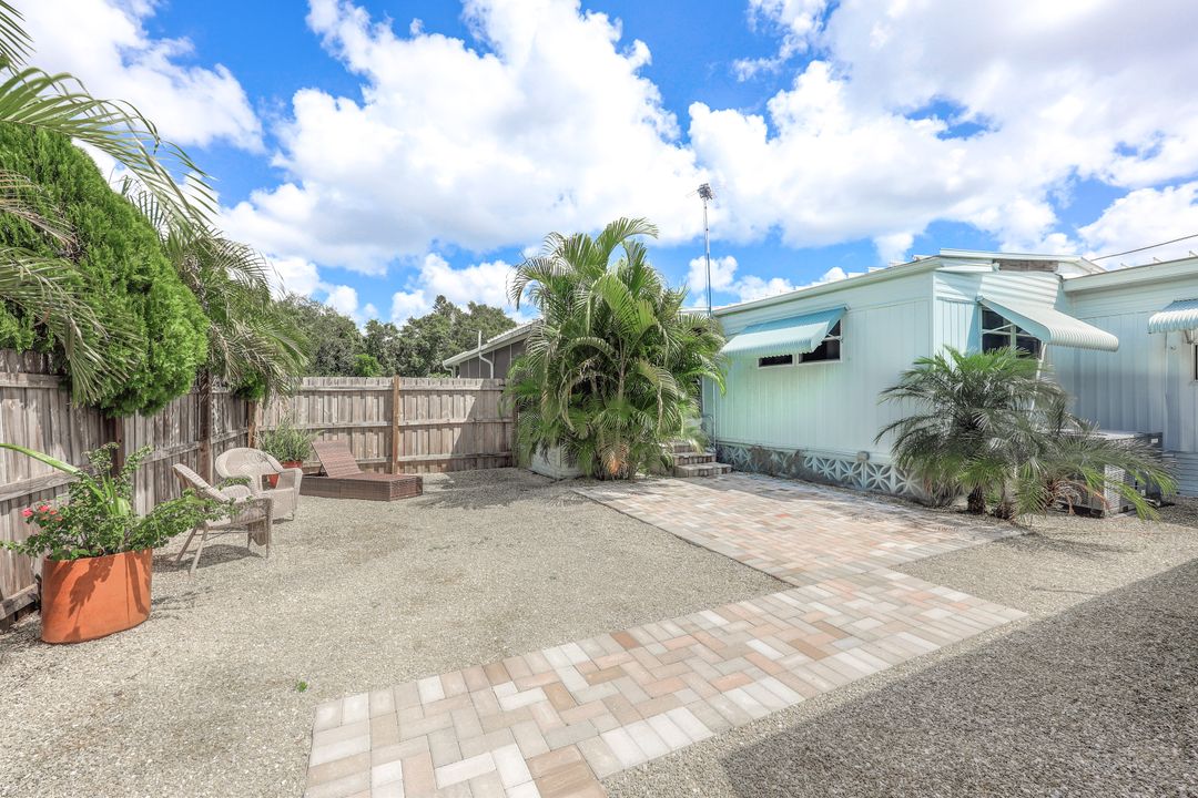 21150 Cypress Park Cir, Estero, FL 33928