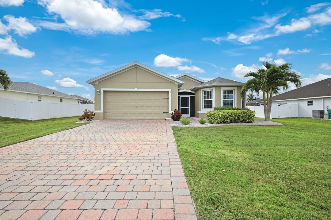 2114 SW 12th Terrace, Cape Coral, FL 33991