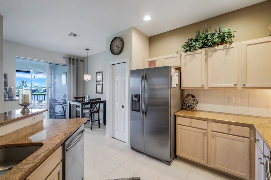 9140 Bayberry Bend #202, Fort Myers, FL 33908