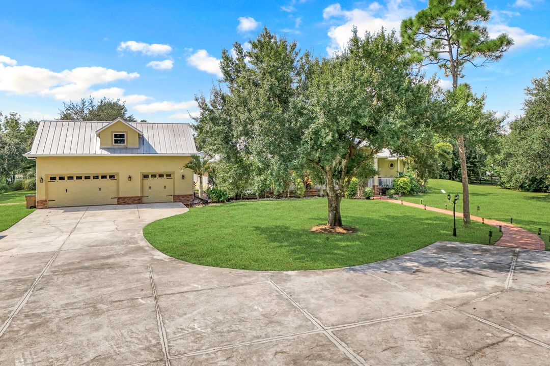 16990 River Boat Bend, Alva, FL 33920