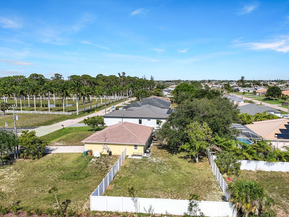 763 SW 8th Terrace, Cape Coral, FL 33991