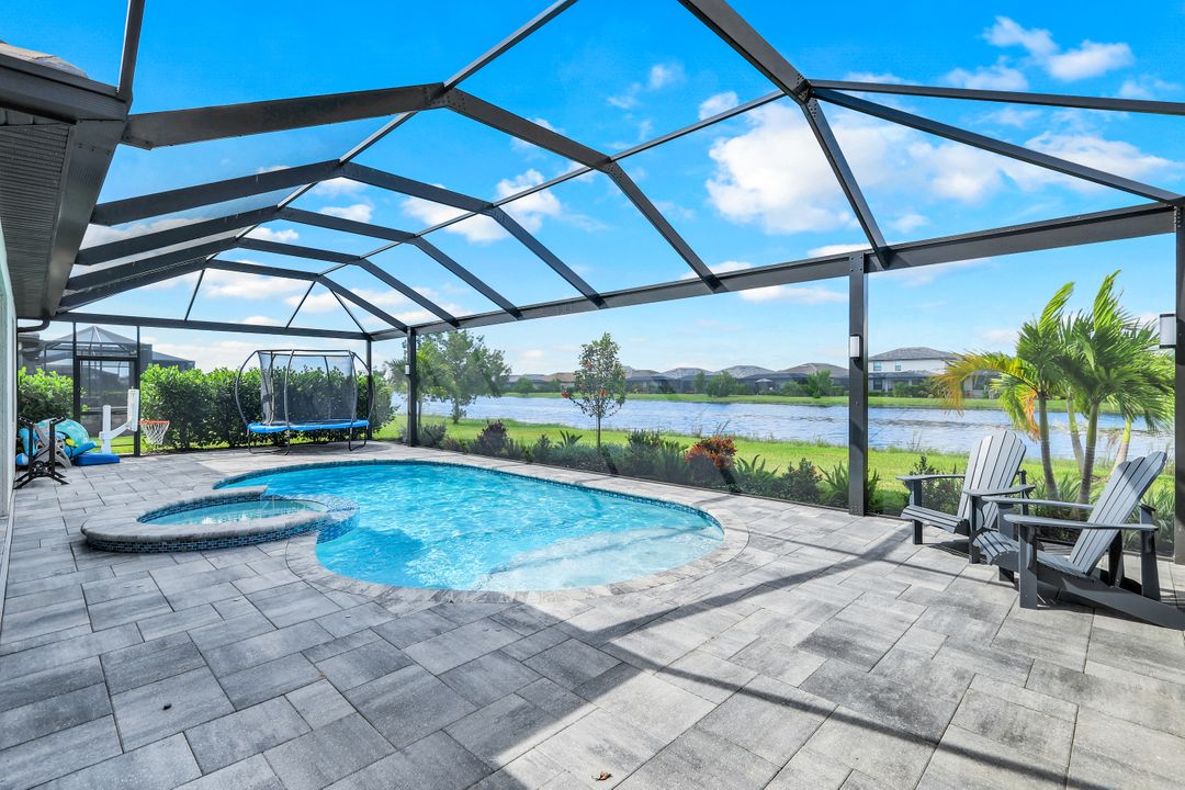 11531 Canopy Loop, Miromar Lakes, FL 33913