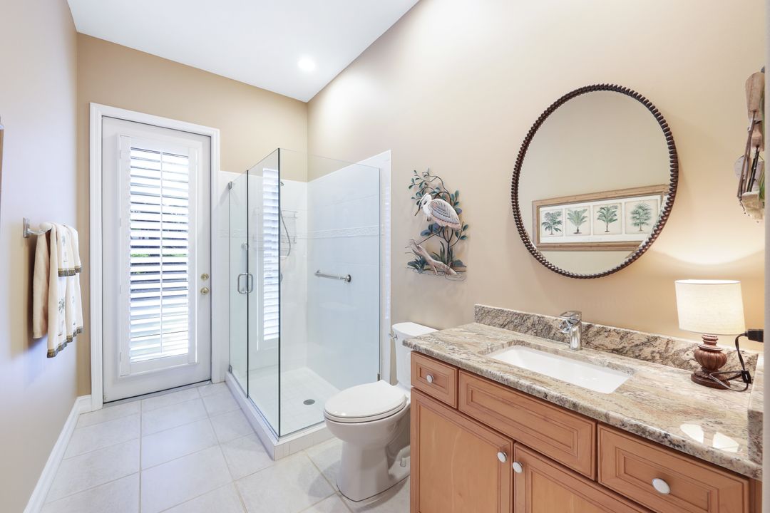 8396 Northhampton Ct, Naples, FL 34120