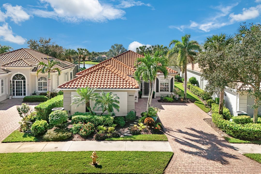 3802 Whidbey Way, Naples, FL 34119