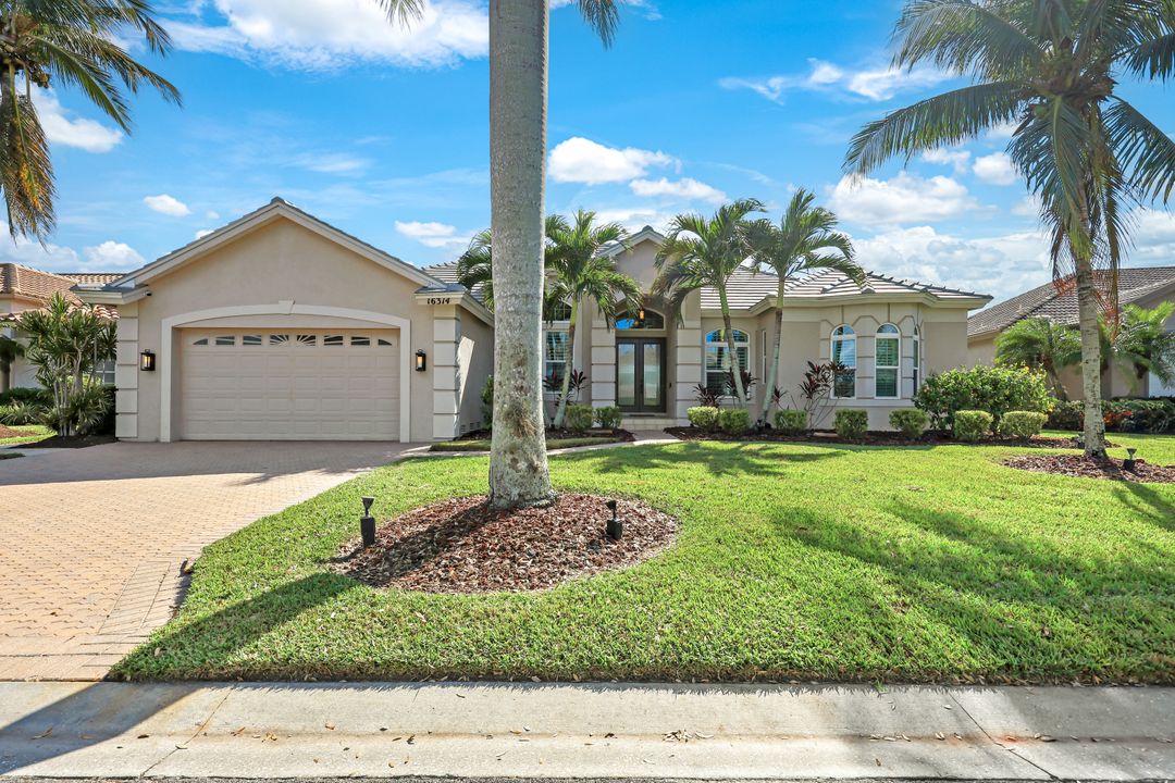 16314 Edgemont Dr, Fort Myers, FL 33908