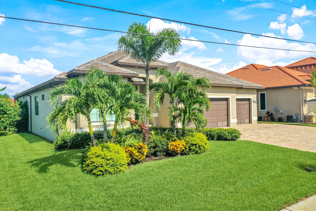 5017 Del Prado Blvd S, Cape Coral, FL 33904