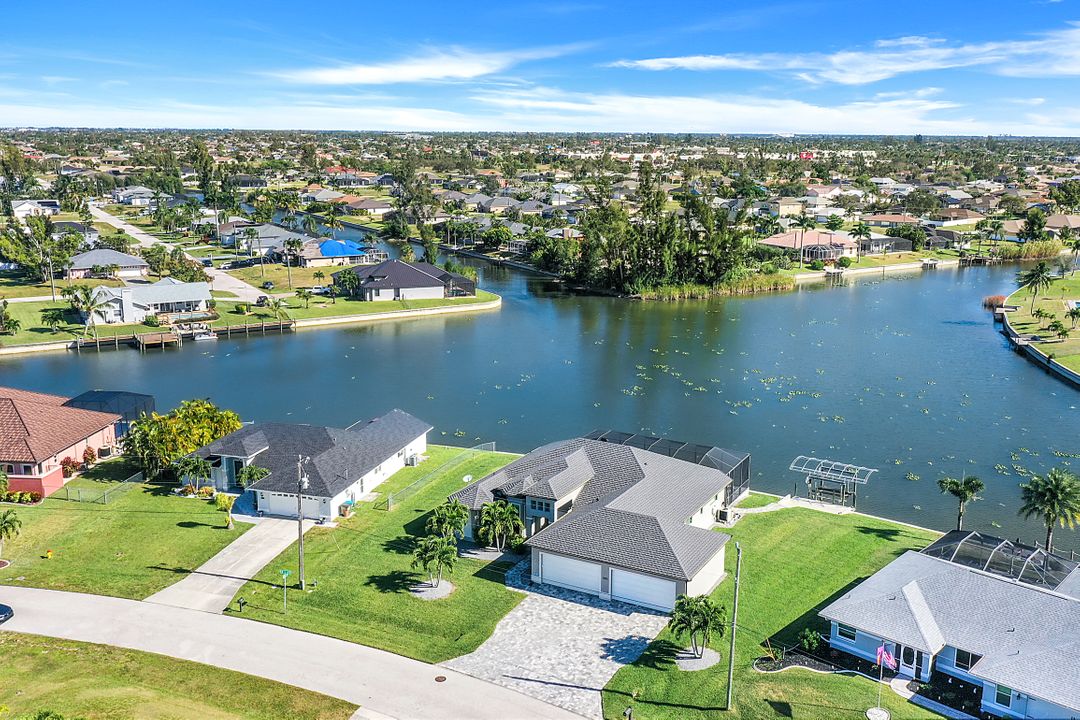 2903 SW 5th Ave, Cape Coral, FL 33914