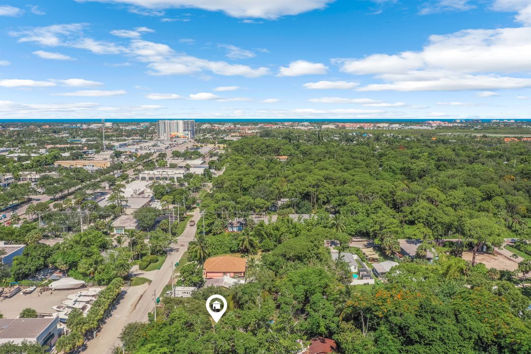 Terrace Ave, Naples, FL 34104