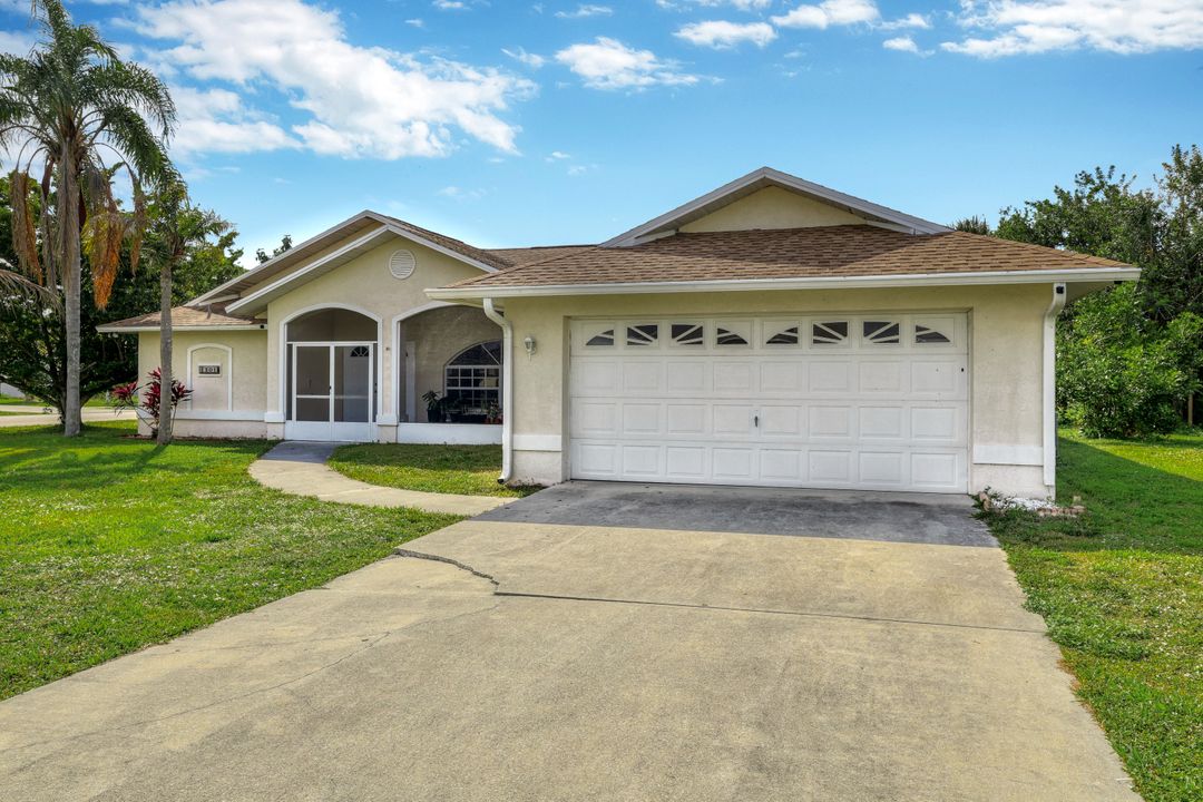 1501 Senior Ct, Lehigh Acres, FL 33971