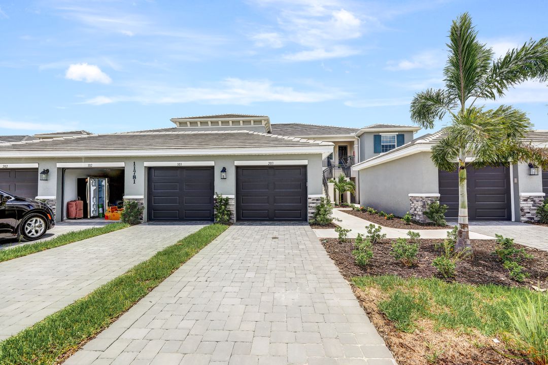 11781 Venetian Lagoon Dr, Fort Myers, FL 33913