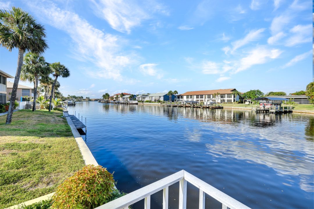 4707 SE 5th Ave #202, Cape Coral, FL 33904