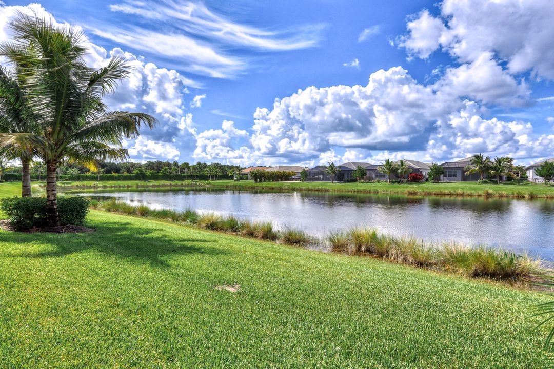 11716 Peony Ter, Naples, FL 34120