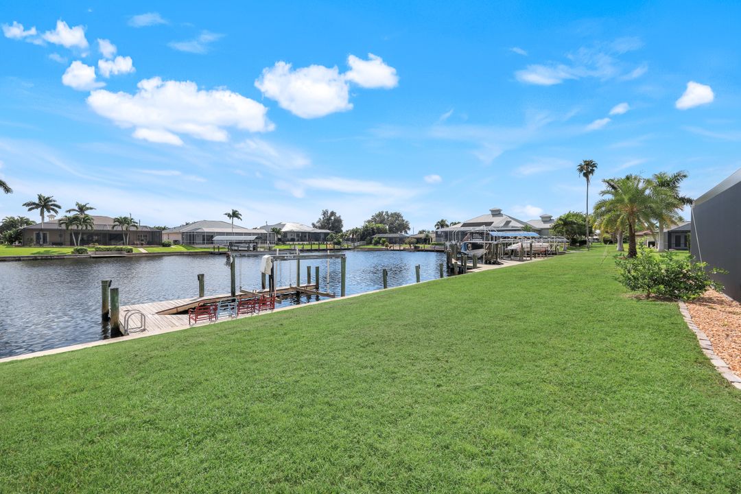 1936 Palaco Grande Pkwy, Cape Coral, FL 33904