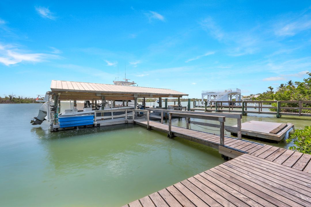 16143 Captiva Dr, Captiva, FL 33924