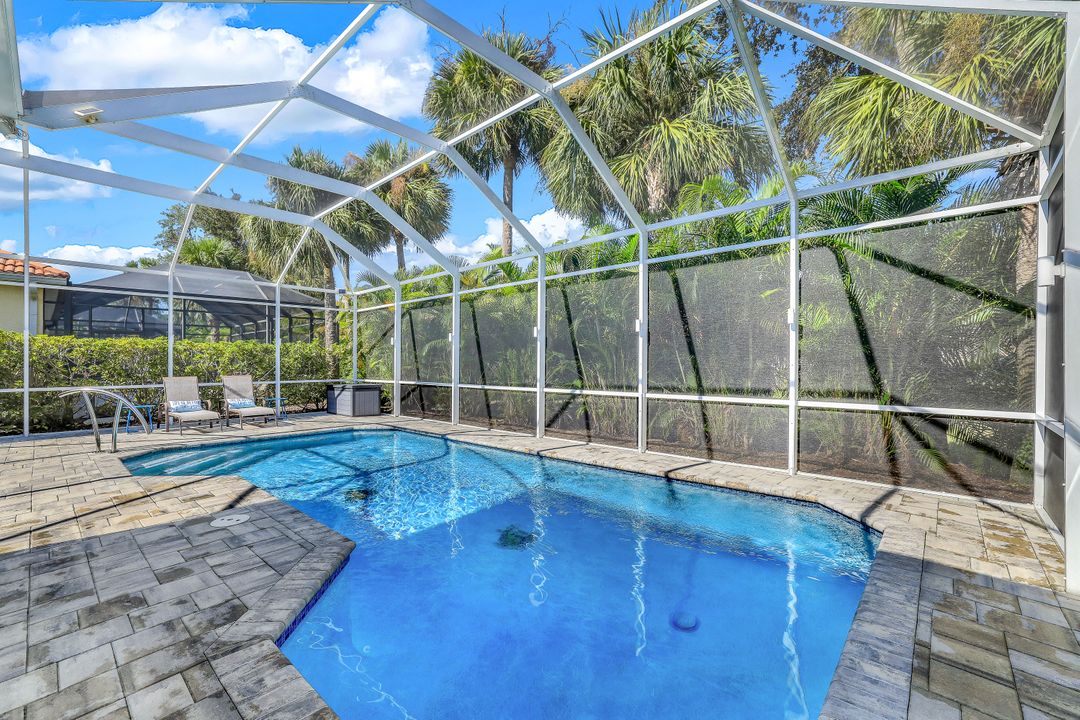 6128 Highwood Park Ln, Naples, FL 34110