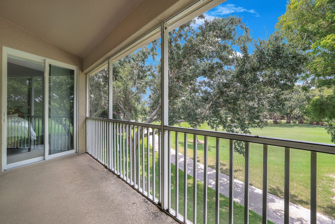 3435 Laurelgreens Ln S #203, Naples, FL 34119