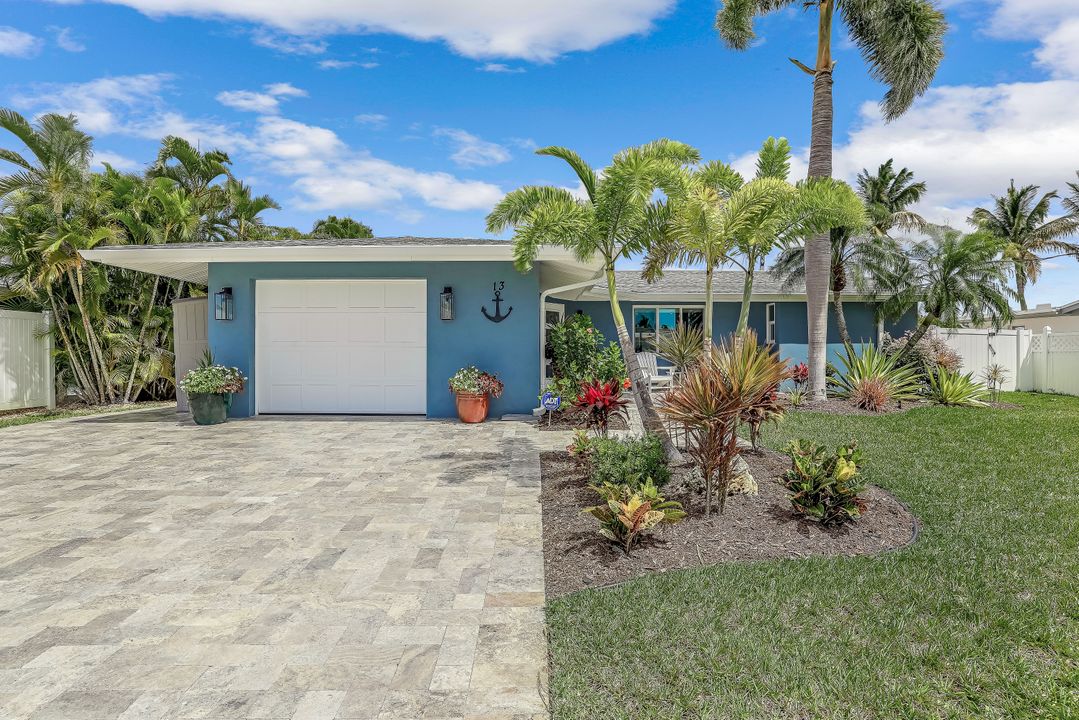 13 Sunview Blvd, Fort Myers Beach, FL 33931