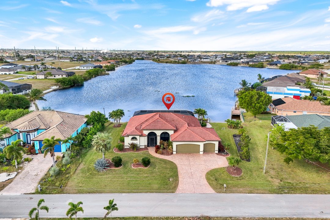 2504 NW 3rd Pl, Cape Coral, FL 33993