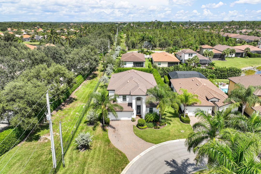 4399 Bismark Wy, Naples, FL 34119