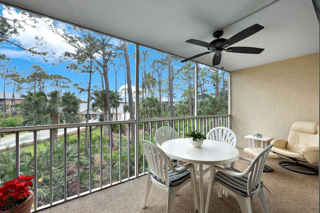 3072 Sandpiper Bay Cir #M-203, Naples, FL 34112