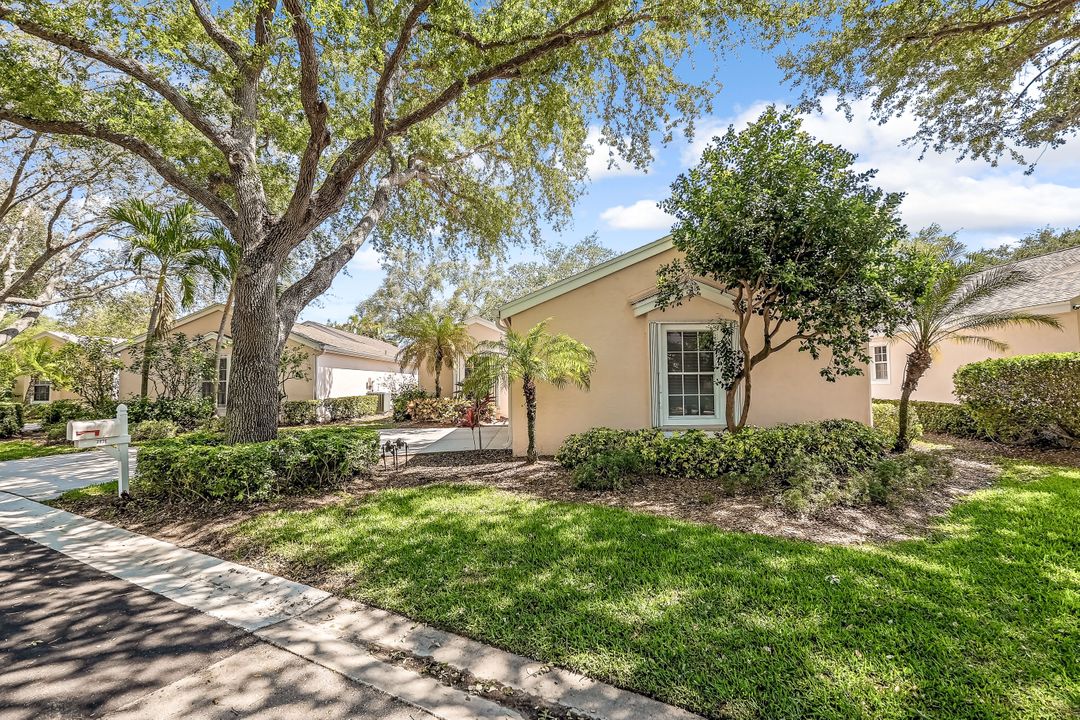 2836 Mizzen Way, Naples, FL 34109