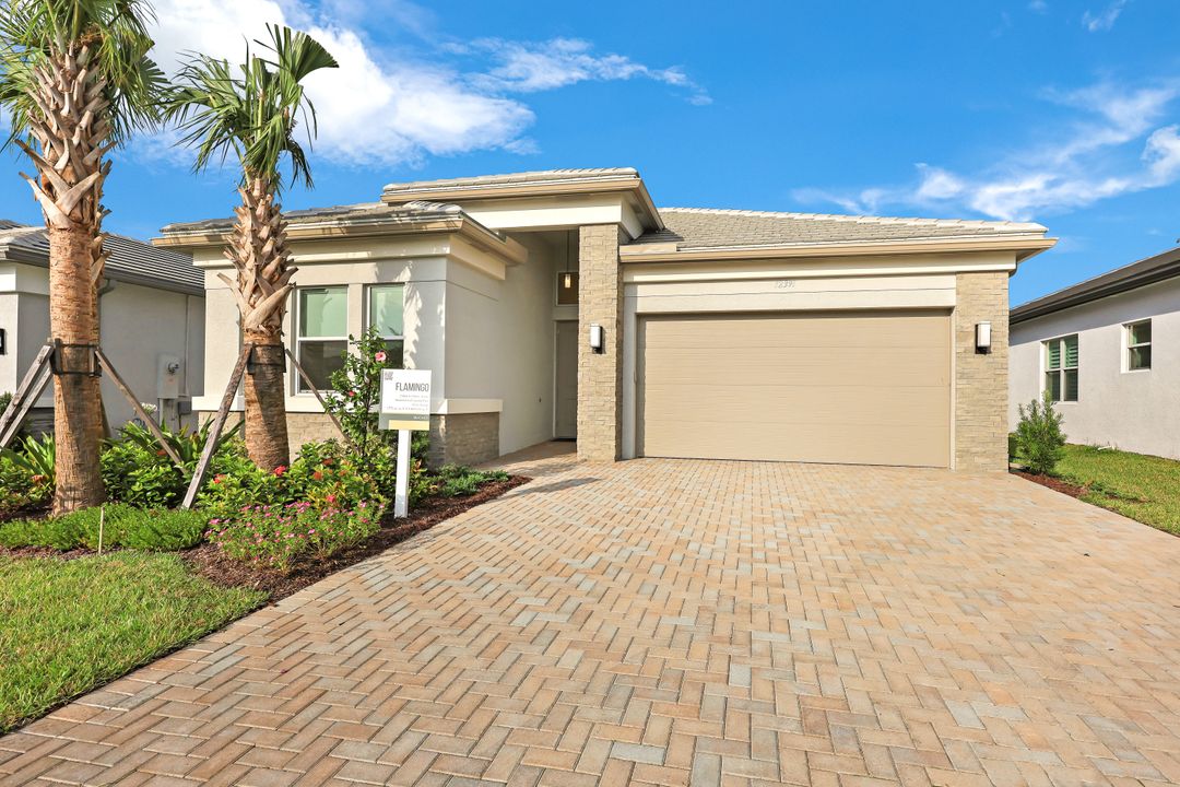 12391 Purple Ficus Wy, Naples, FL 34120