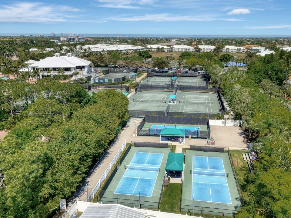 1300 Sweetwater Cove UNIT #6202, Naples, FL 34110