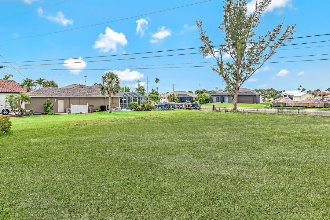 2114 SW 39th Terrace, Cape Coral, FL 33914