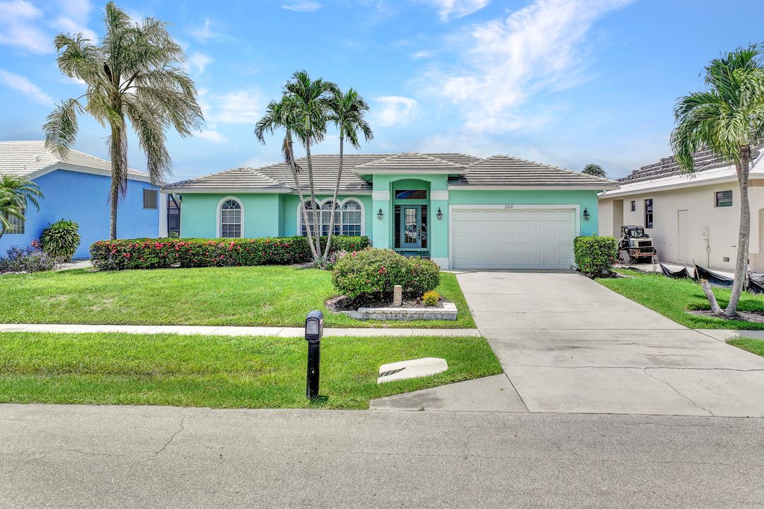 254 Seminole Ct, Marco Island, FL 34145